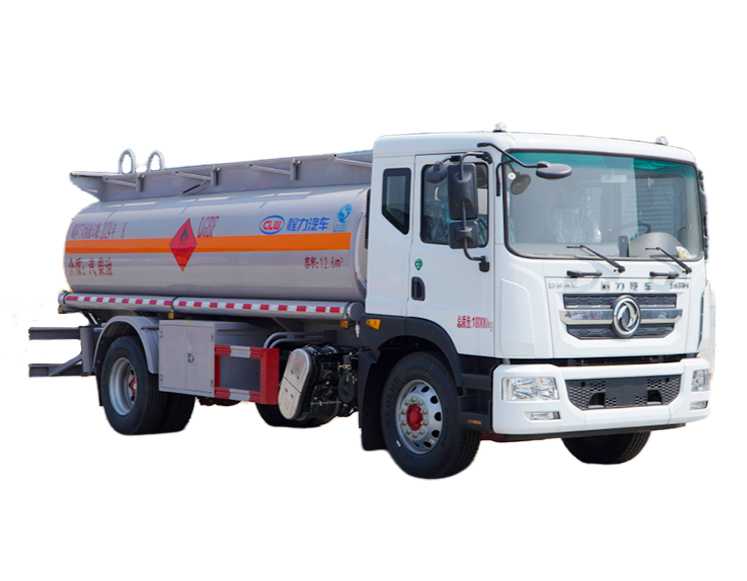 Dongfeng D9 oil tanker truck